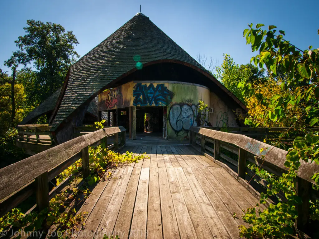 The Abandoned Belle Isle Zoo Architectural Afterlife