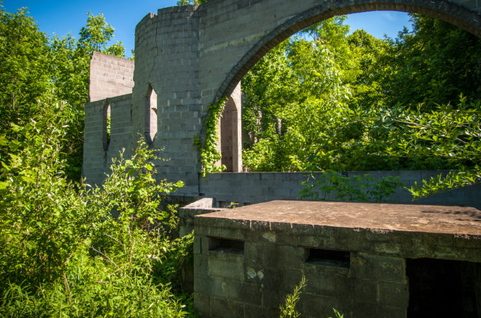 Faymore Castle – The Castle of a Doctor and Drug Lord