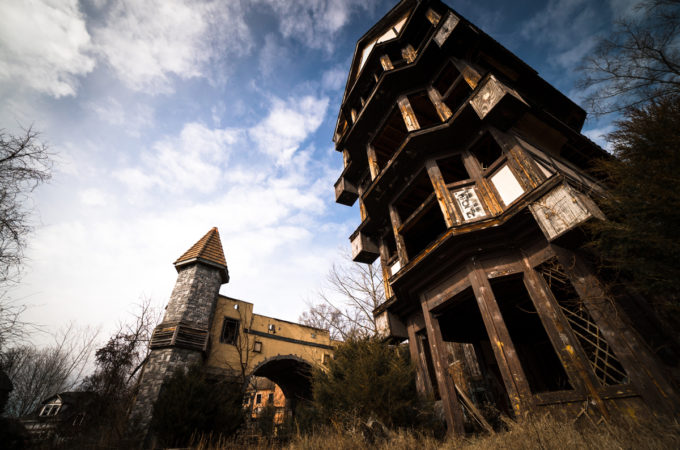 The Still Silence of a Forgotten Renaissance Faire
