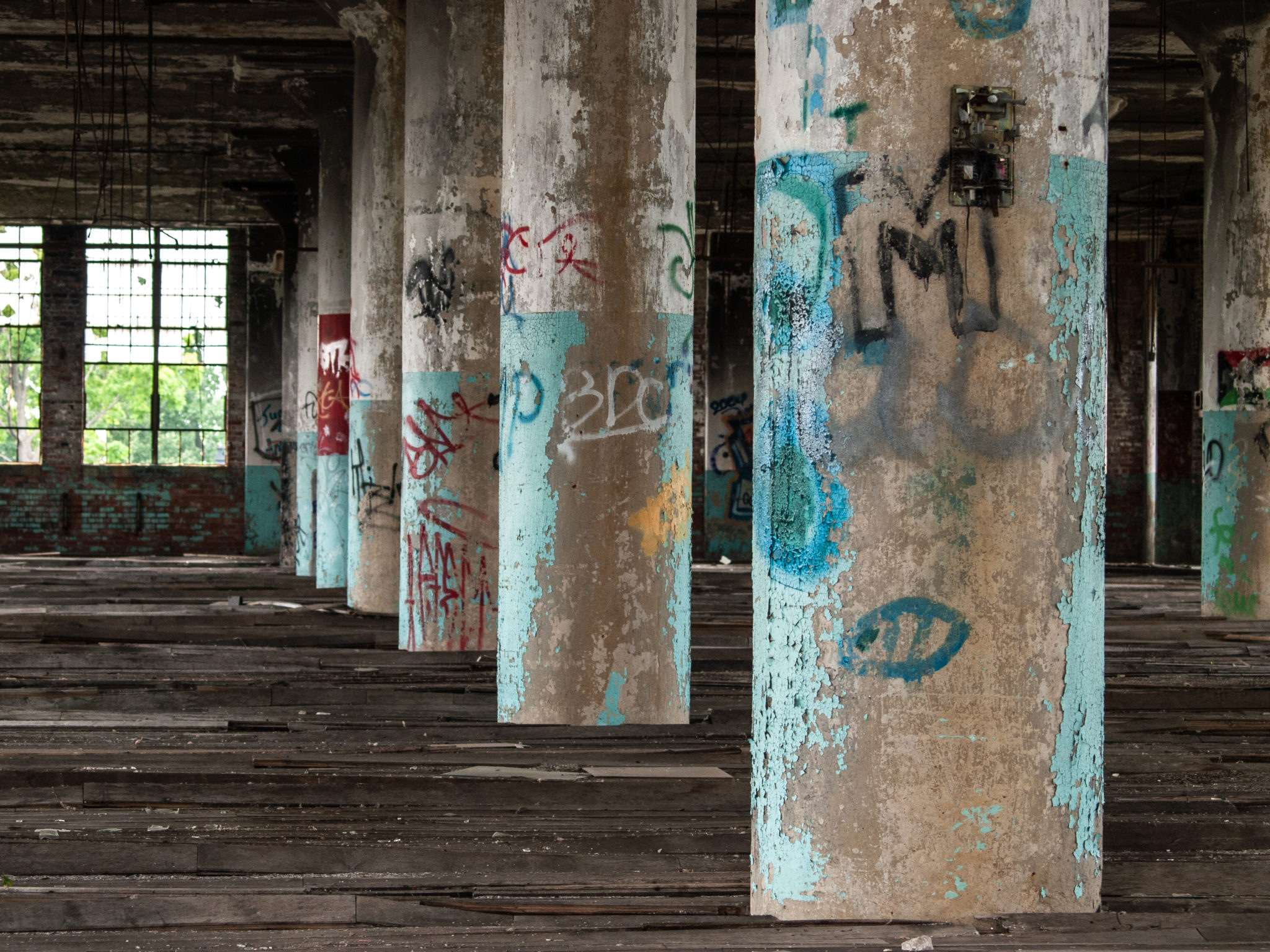 joseph and feiss clothing company abandoned