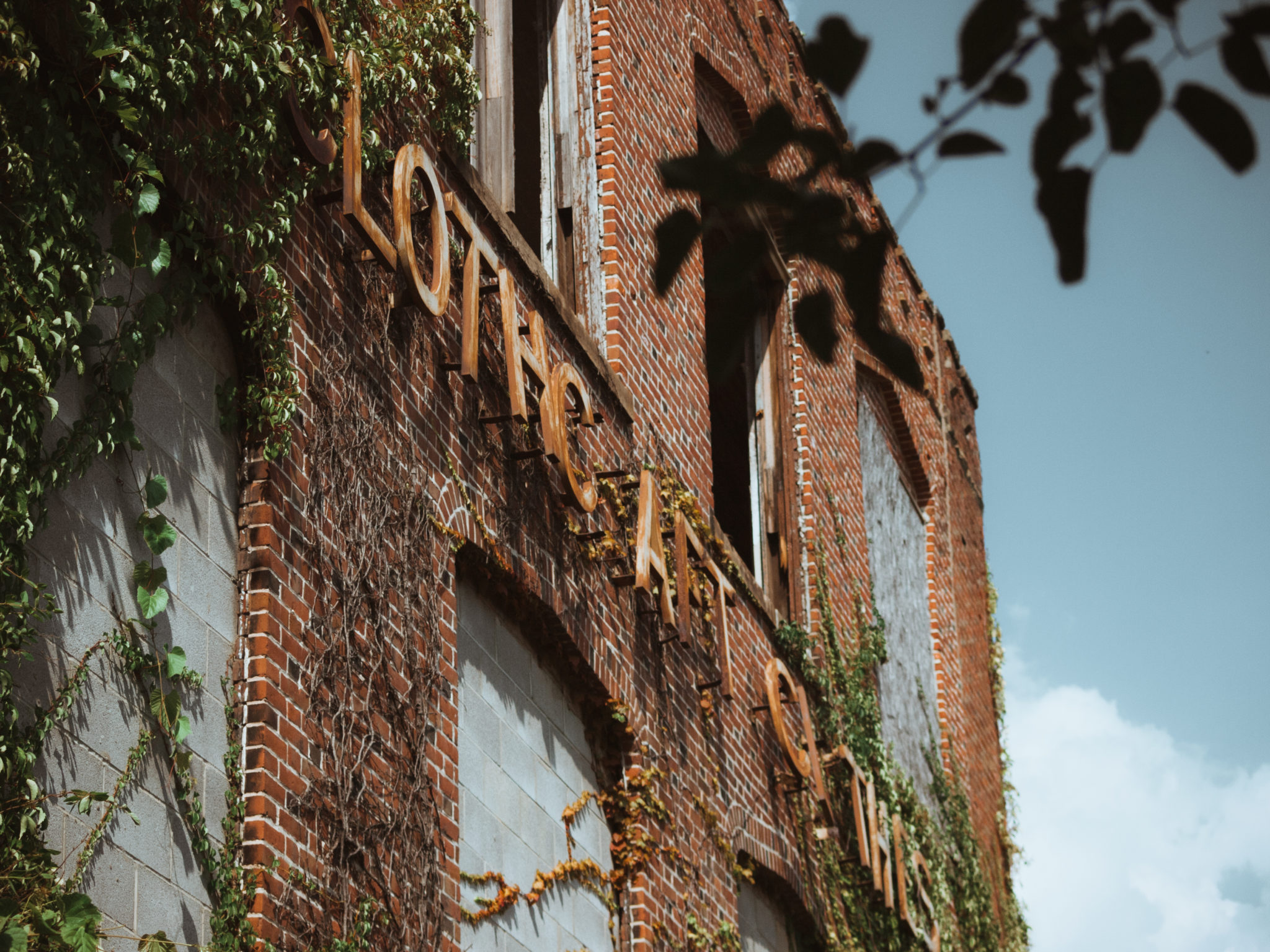 joseph and feiss clothing company abandoned