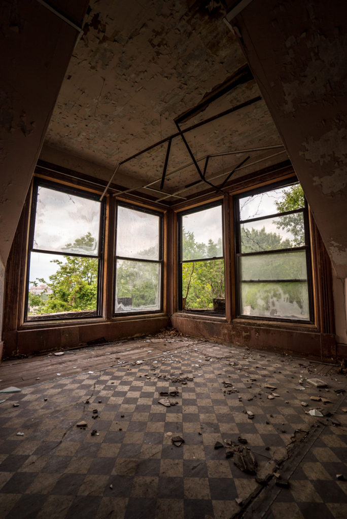 abandoned levi scofield mansion cleveland