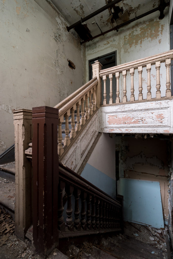 abandoned levi scofield mansion cleveland