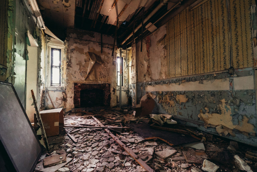 abandoned levi scofield mansion cleveland