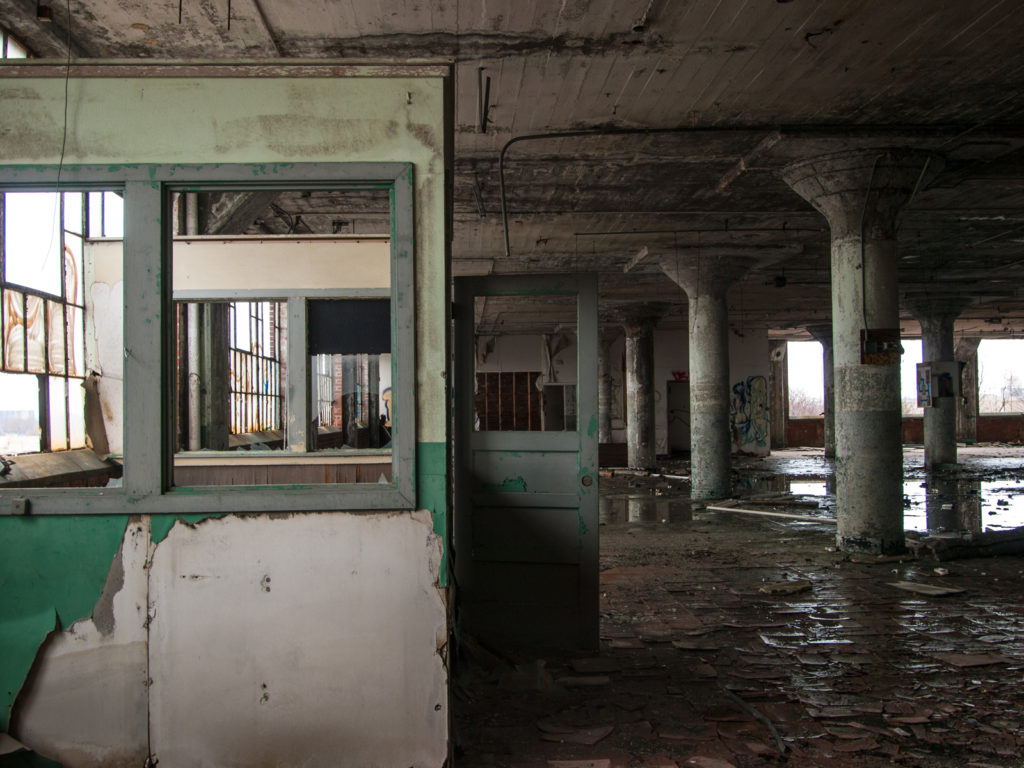 abandoned victoreen factory in cleveland ohio