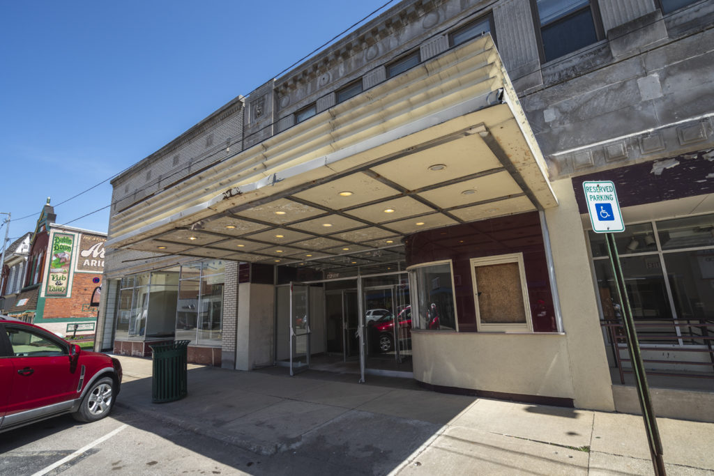 sheas theater outside
