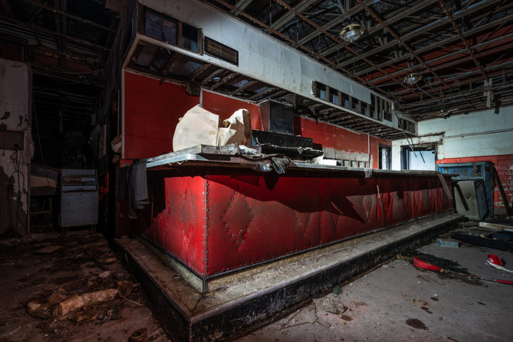 Abandoned Masters Tuxedo Youngstown Ohio
