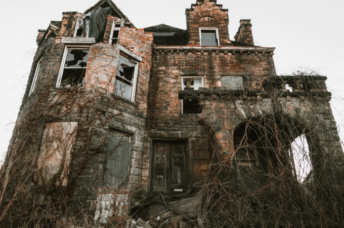 The Hitzrot House – A Once Incredible Mansion In Pennsylvania