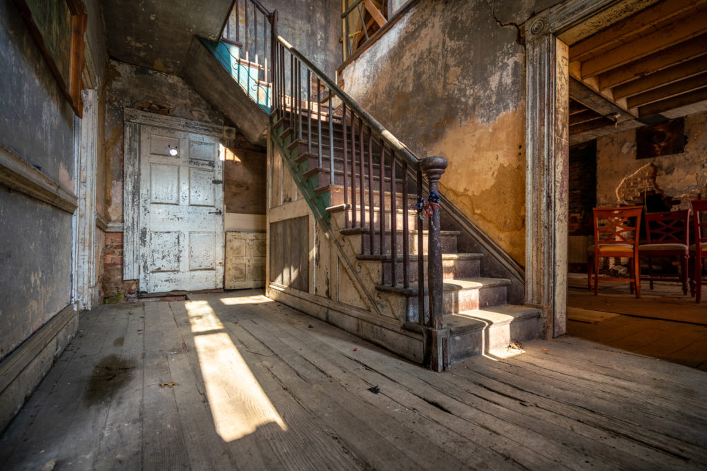 abandoned stagecoach inn ohio