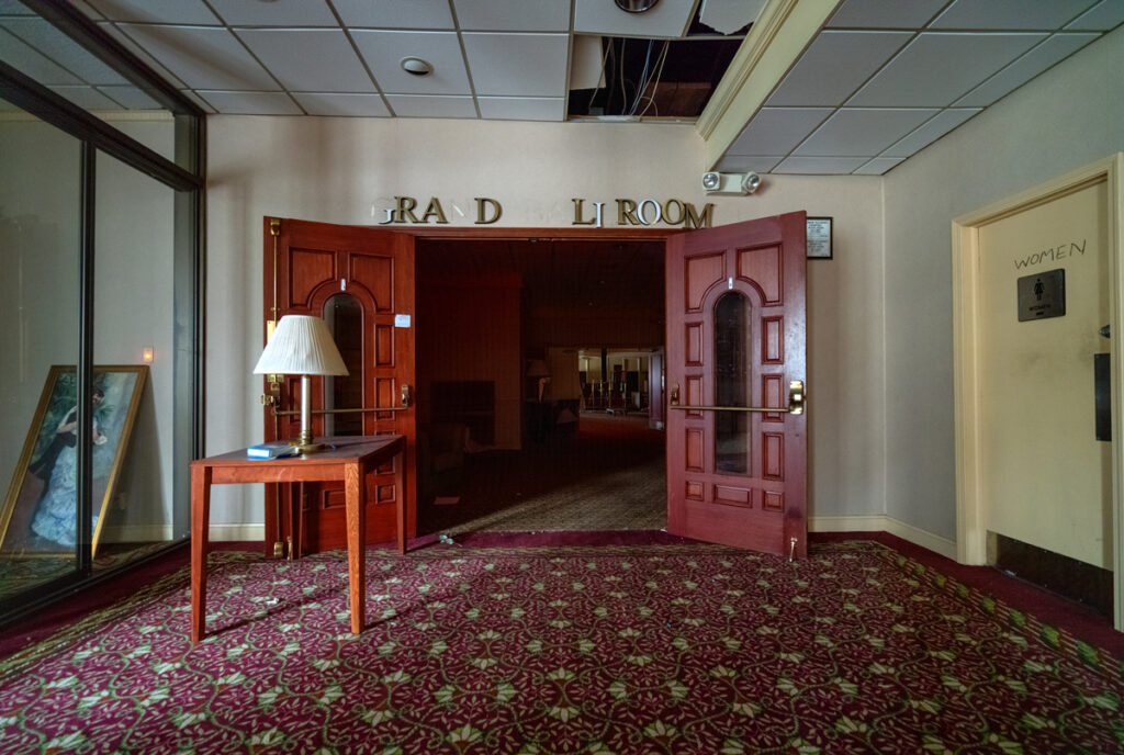 Akron City Centre Hotel