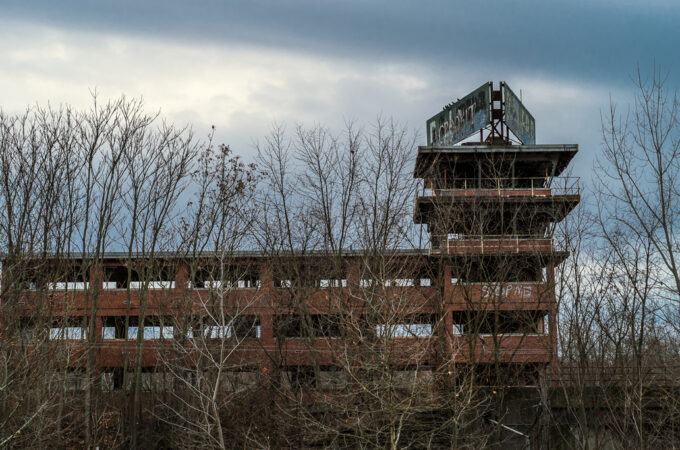 Abandoned P&LE Railroad Gateway – Youngstown, Ohio