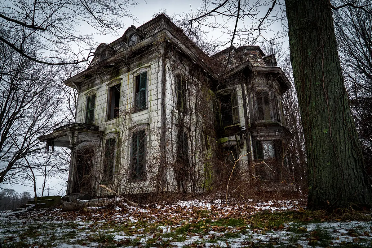 A 156-Year-Old Victorian Mansion Sits Abandoned In Ohio - Architectural ...