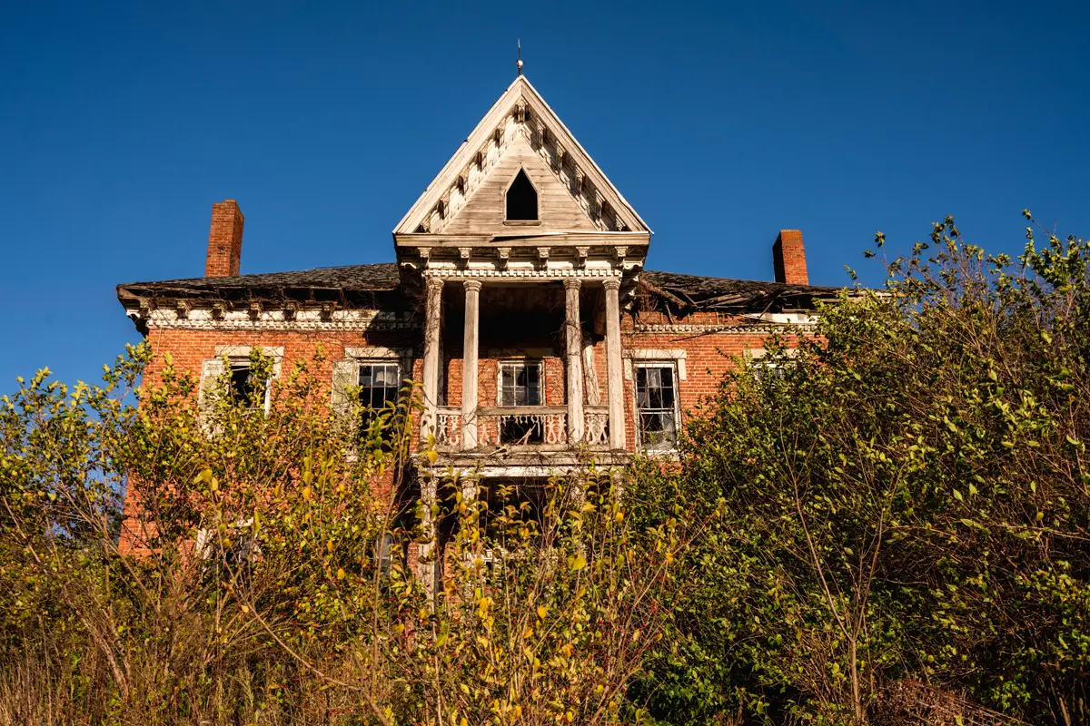 A 156-Year-Old Victorian Mansion Sits Abandoned in Ohio - Architectural ...