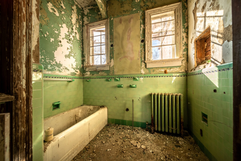 abandoned dunnington mansion in virginia
