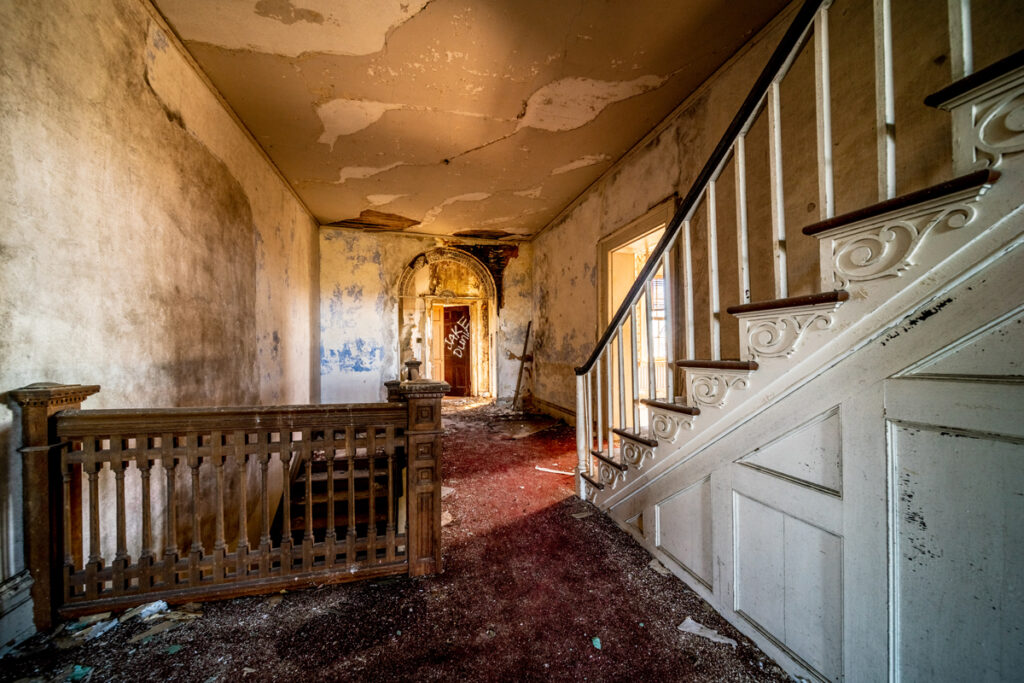 abandoned dunnington mansion in virginia