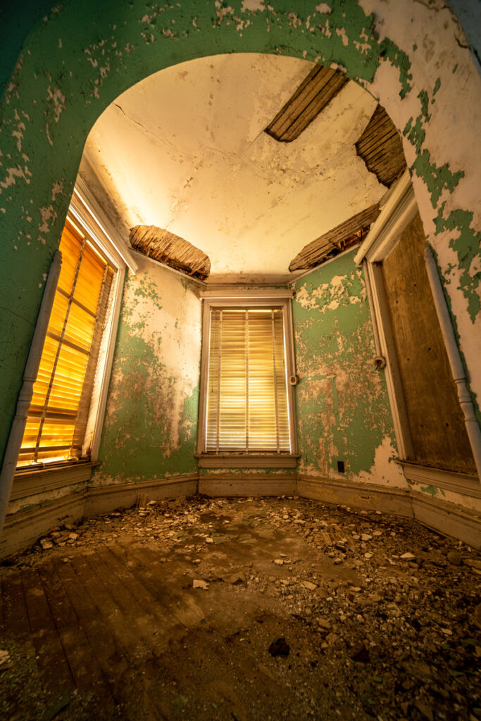 abandoned dunnington mansion in virginia