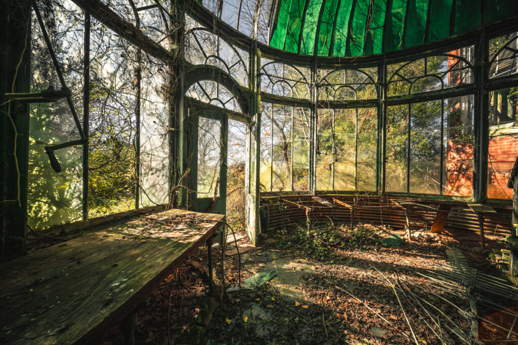abandoned dunnington mansion in virginia