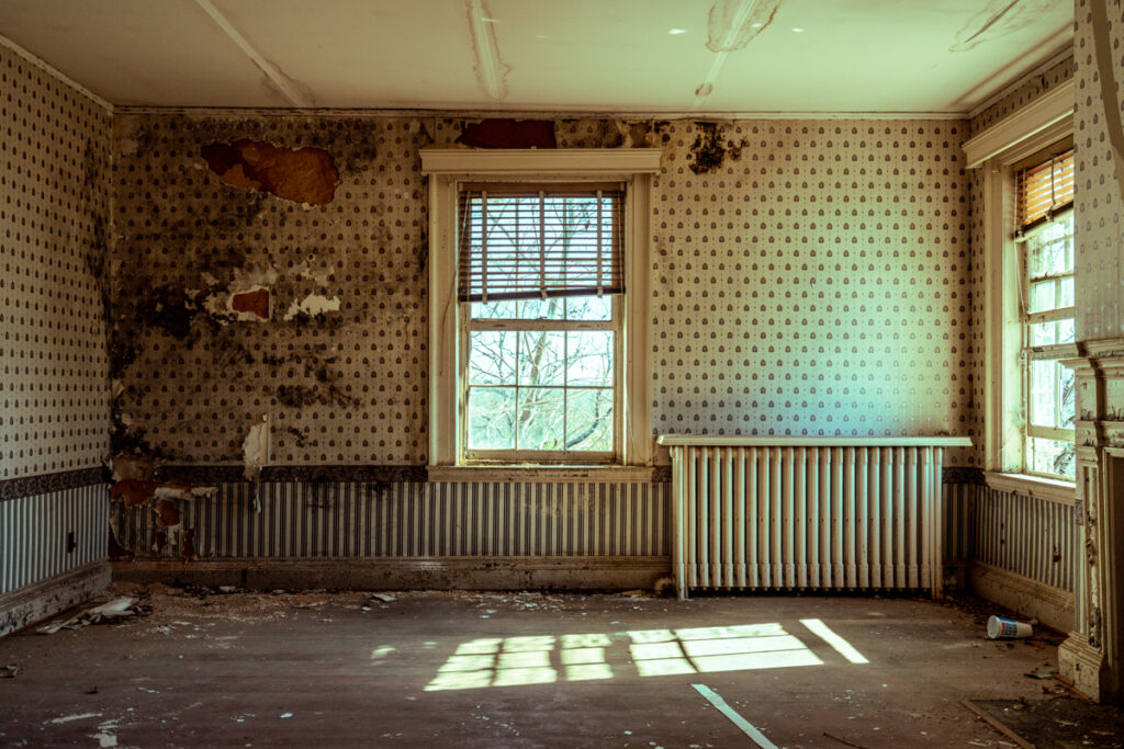 abandoned dunnington mansion in virginia