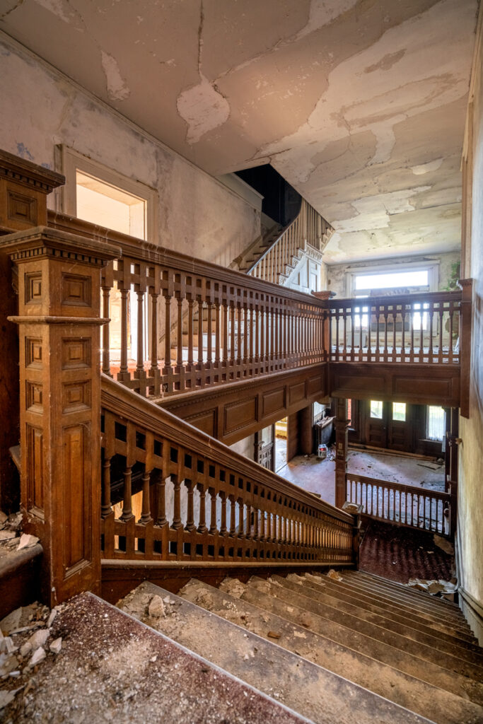 abandoned dunnington mansion in virginia