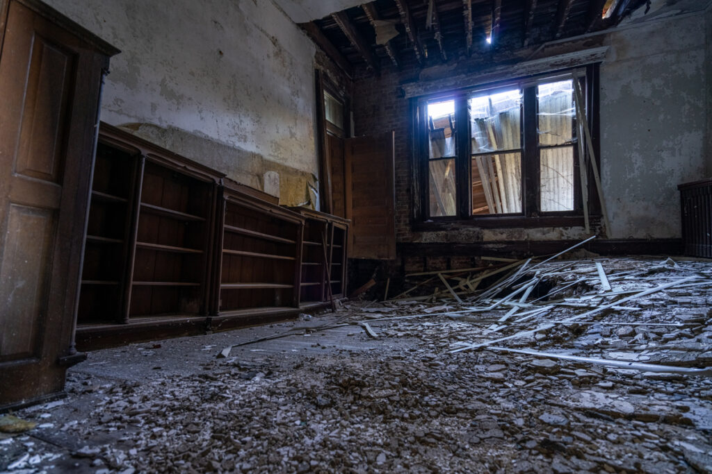 abandoned dunnington mansion in virginia