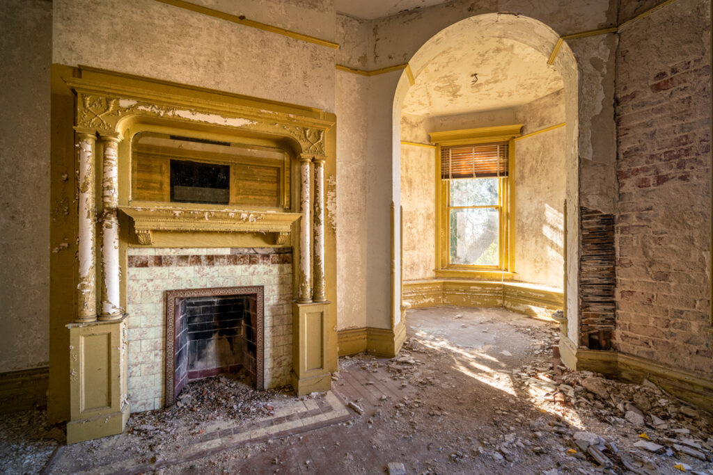 abandoned dunnington mansion in virginia