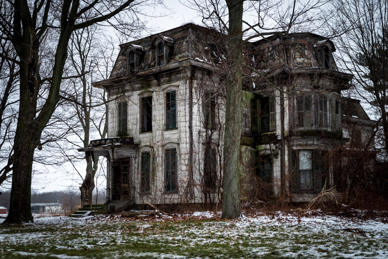 Abandoned home in Milan, Ohio