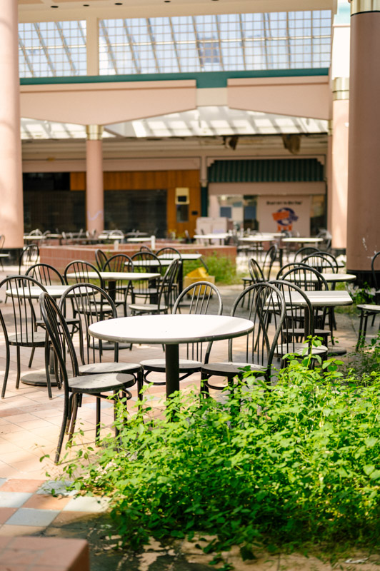 abandoned montgomery mall