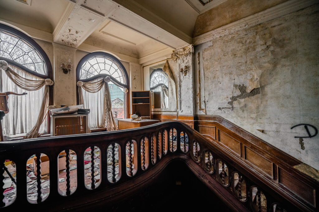 abandoned traxler mansion in dayton ohio