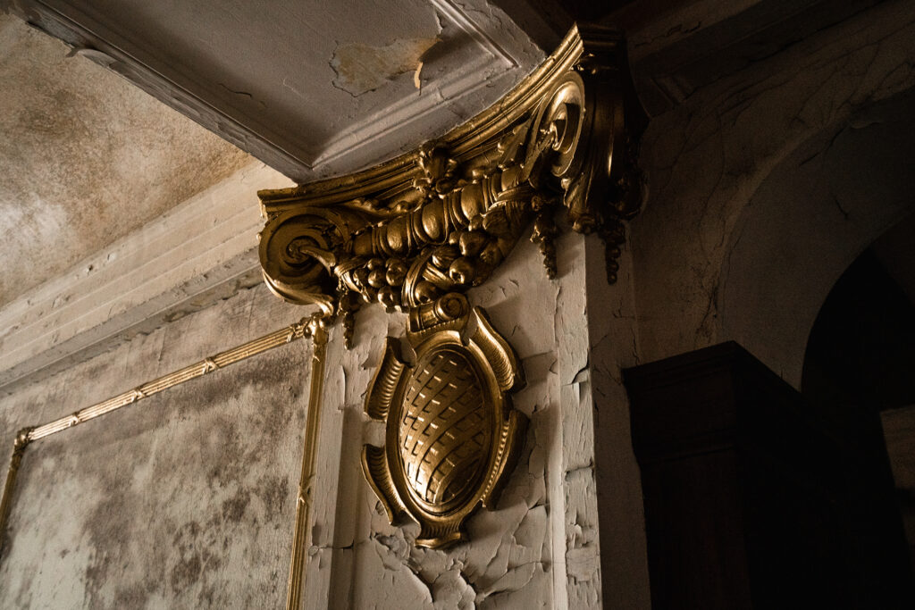 abandoned traxler mansion in dayton ohio
