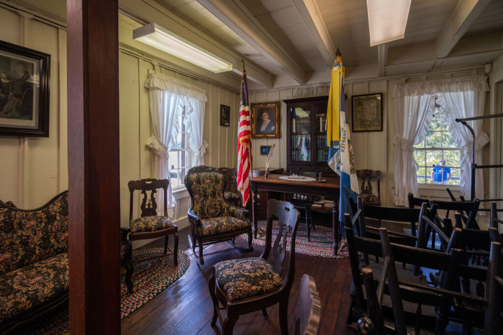 Mansion house at Tu-Endie-Wei State Park