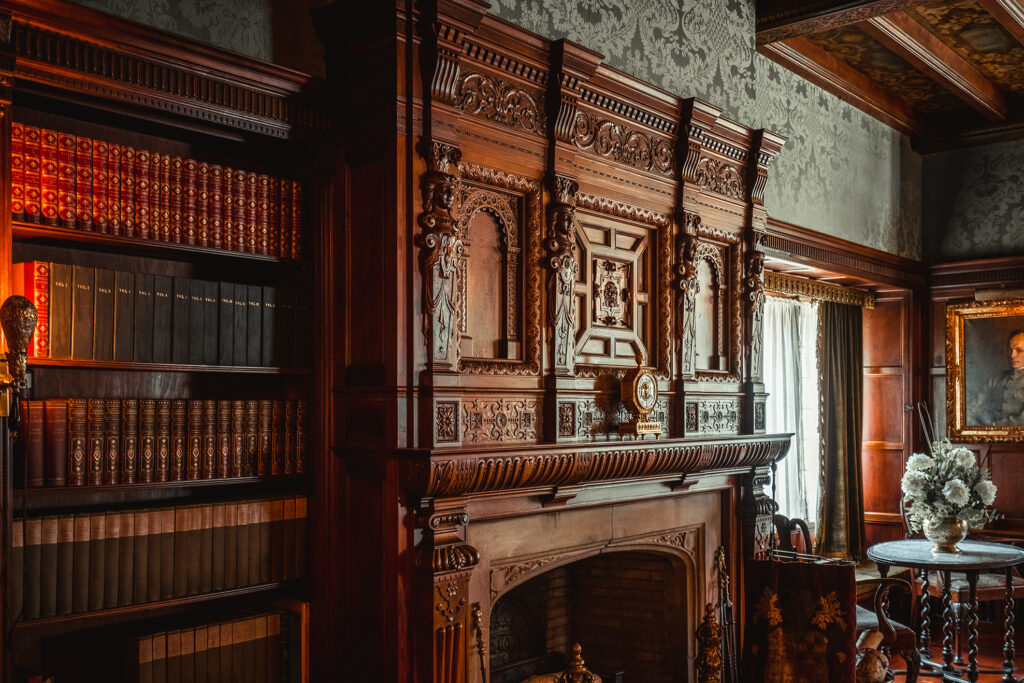 stan hywet hall library