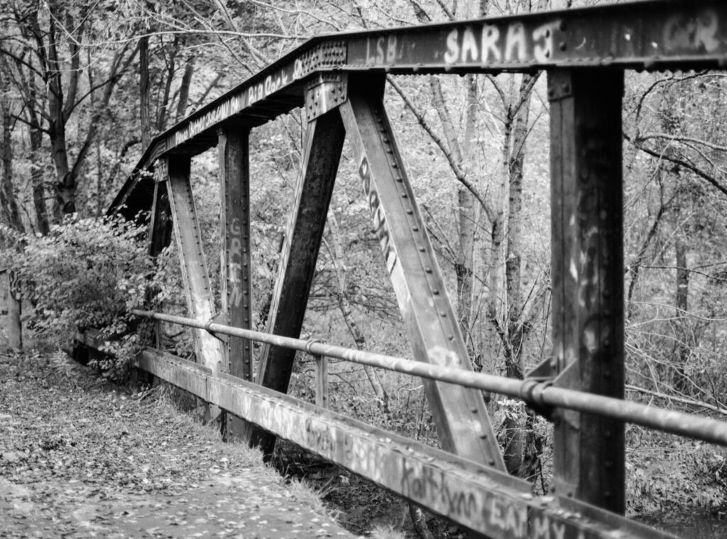 crybaby bridge in salem ohio