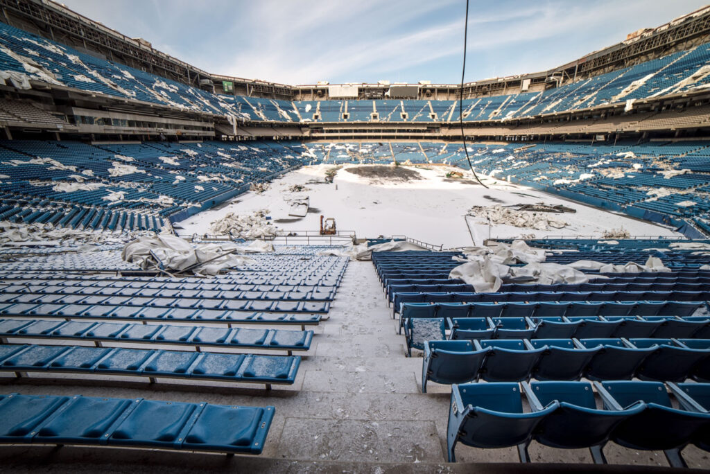 abandoned pontiac silverdome