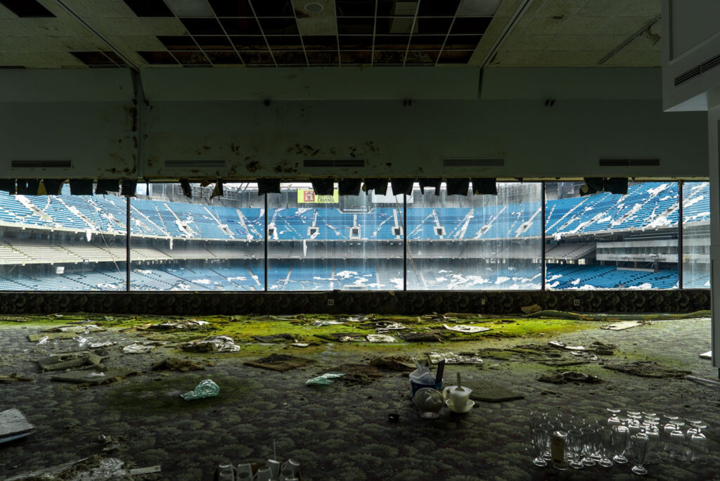 abandoned pontiac silverdome