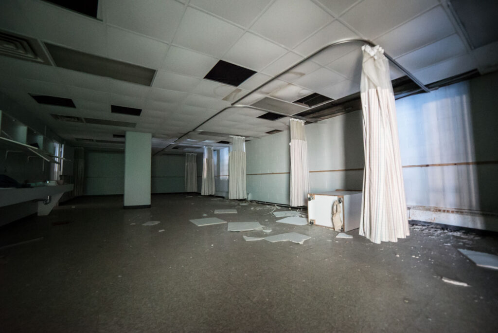 abandoned pontiac silverdome