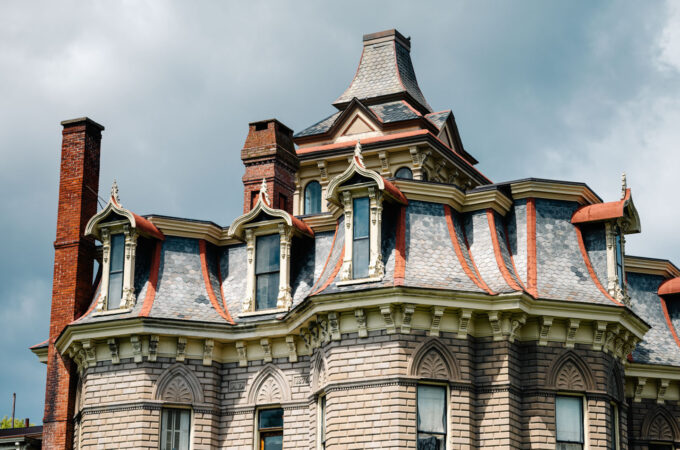 The Incredible Elmira Mansion in New York