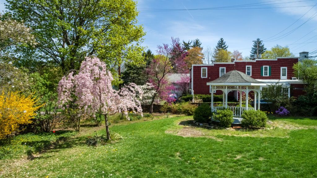 Unionville Tavern Garden