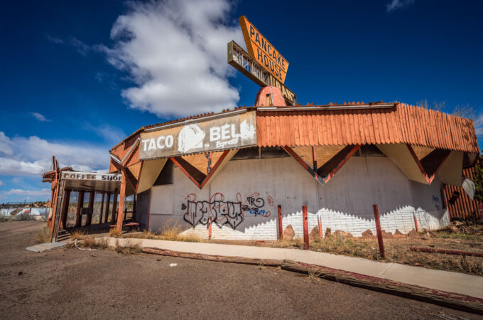 Abandoned Taco Bell in the Desert: the Legacy of Fort Courage On Route 66
