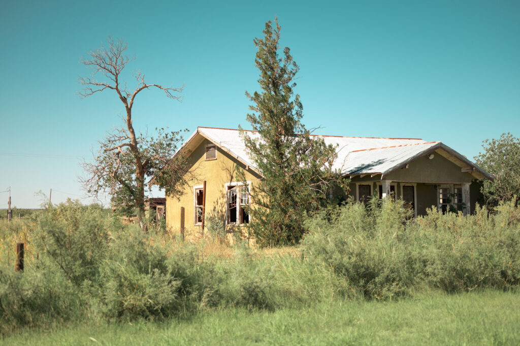 abandoned home in the ghost town of Verhalen Texas
